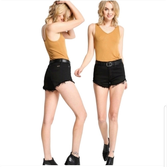 💕KANCAN💕 Estilo Frayed Hem Denim Shorts 27 NWT - Picture 2 of 11